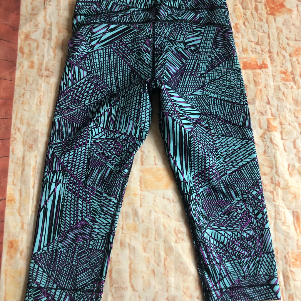Under Armour Crop Printed Leggings Sz Med